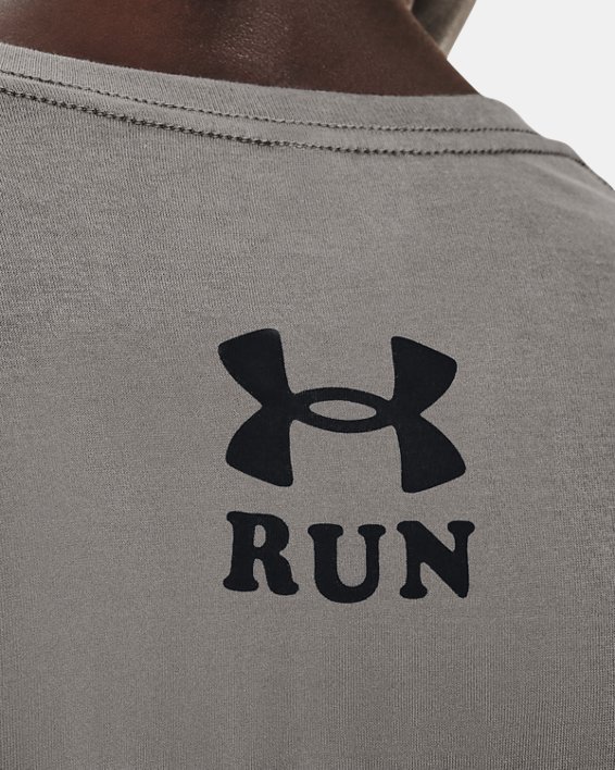 Men's UA Keep Run Weird Graphic Short Sleeve, Gray, pdpMainDesktop image number 3